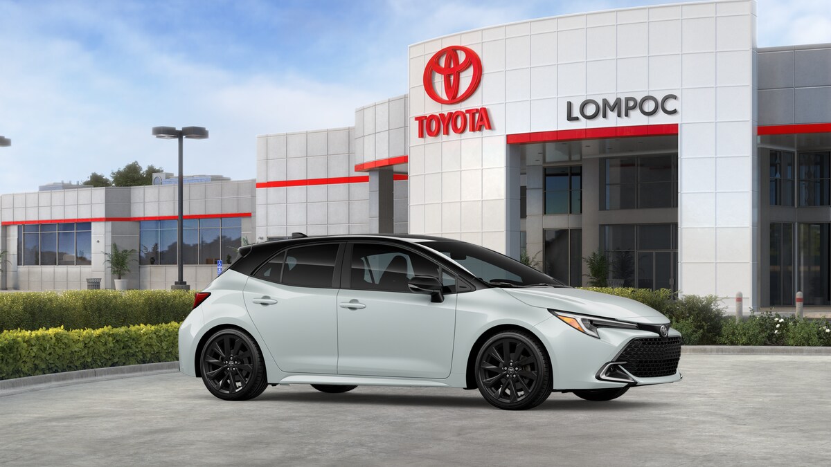 2026 Toyota Corolla Hatchback XSE - Photo 13