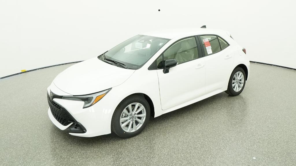 2026 Toyota Corolla Hatchback SE's photo