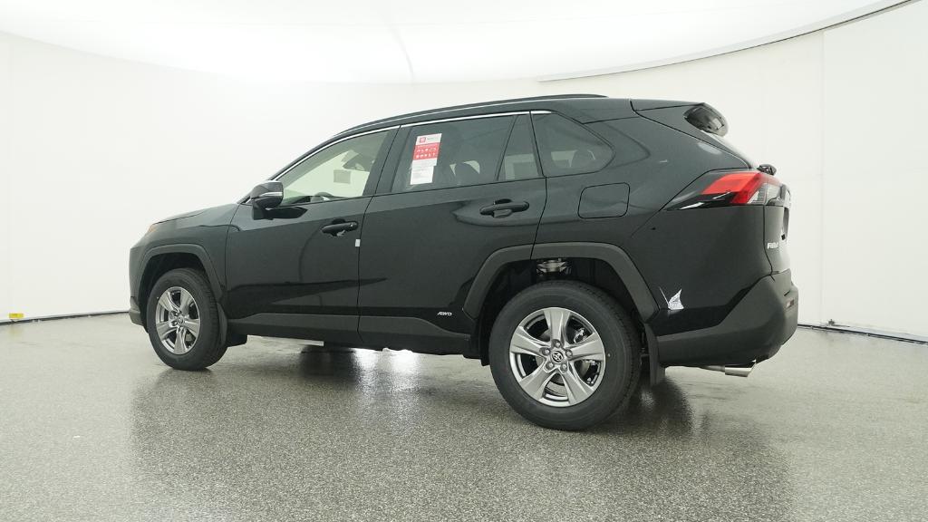 2025 Toyota RAV4 Hybrid LE photo 3