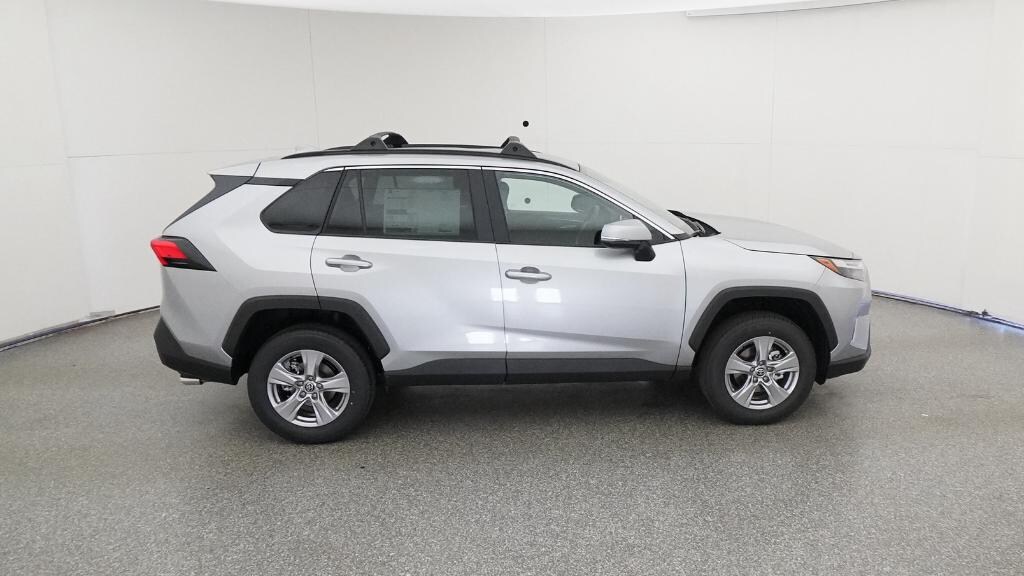 New 2025 Toyota RAV4 XLE XLE FWD SUV