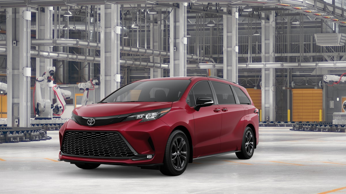 2026 Toyota Sienna XSE's photo