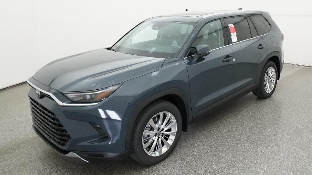 New 2026 Toyota Grand Highlander Platinum SUV