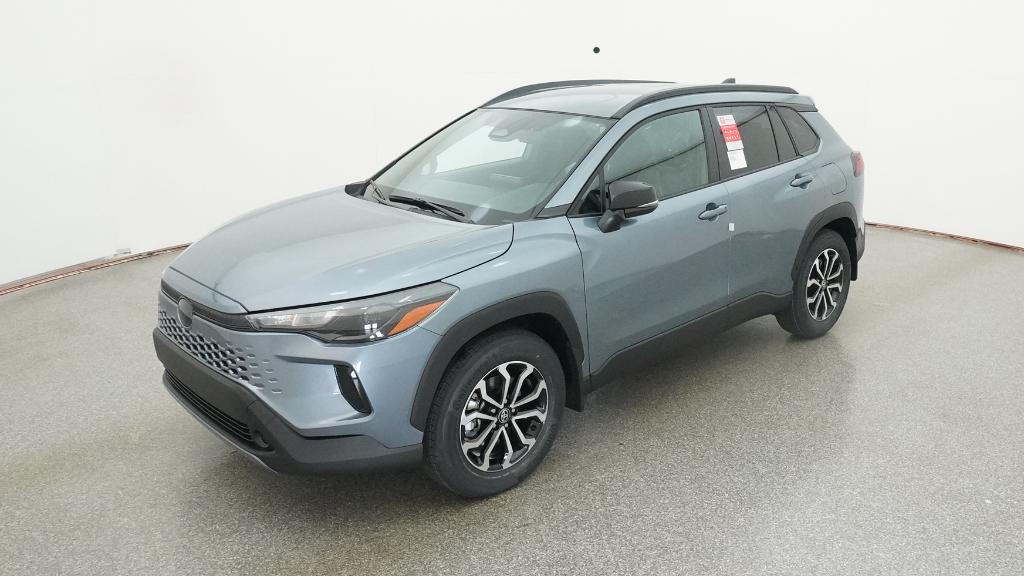 2026 Toyota Corolla Cross SE's photo