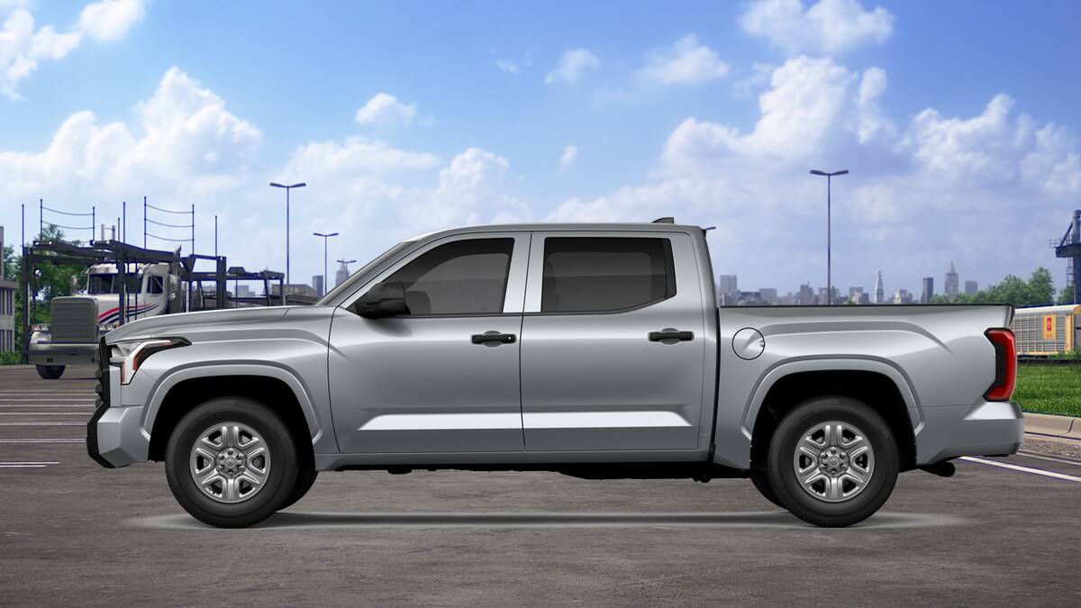 2026 Toyota Tundra SR CrewMax photo 4