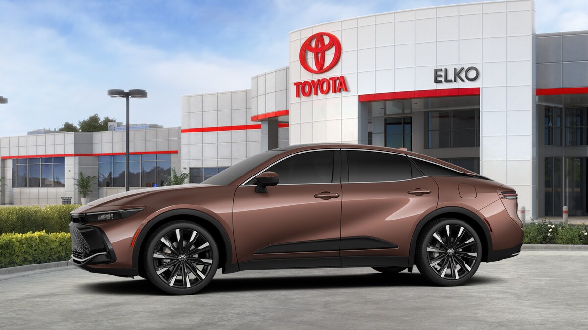 2026 Toyota Crown Platinum photo 2