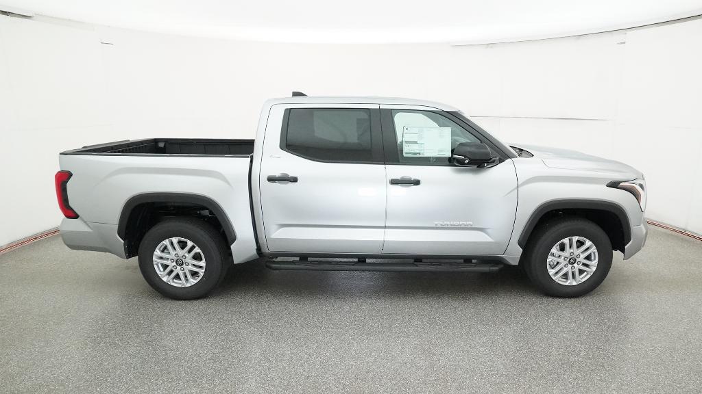 2026 Toyota Tundra SR5 CrewMax photo 2