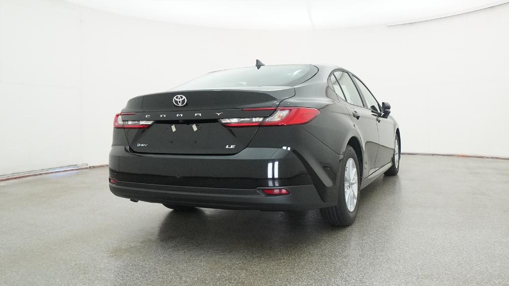 2026 Toyota Camry LE photo 4