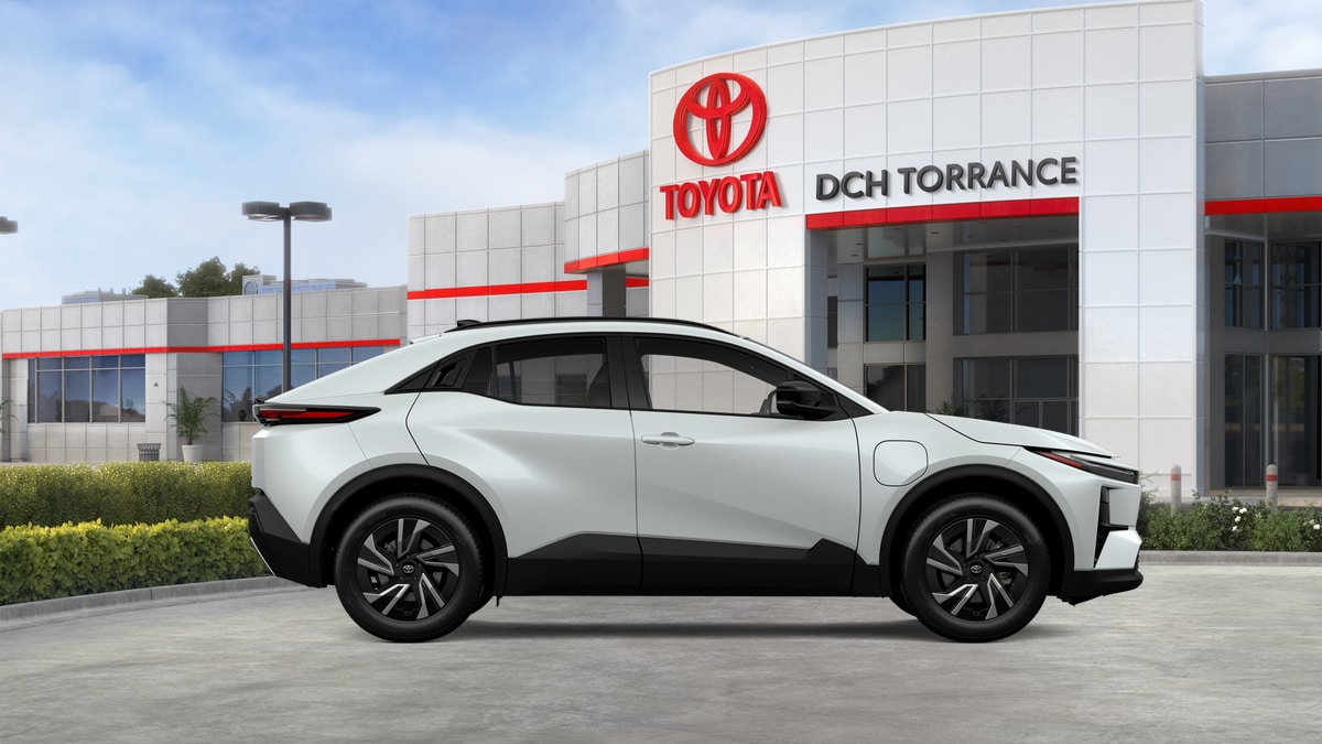 2026 Toyota C-HR SE - Photo 40