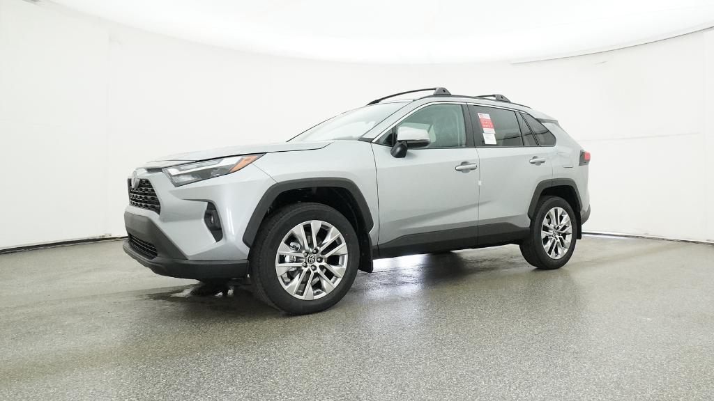 2025 Toyota RAV4 XLE Premium photo 2