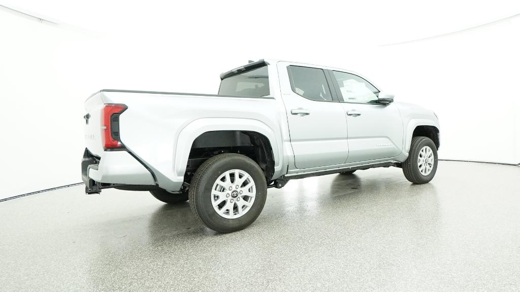 2025 Toyota Tacoma SR5 photo 3