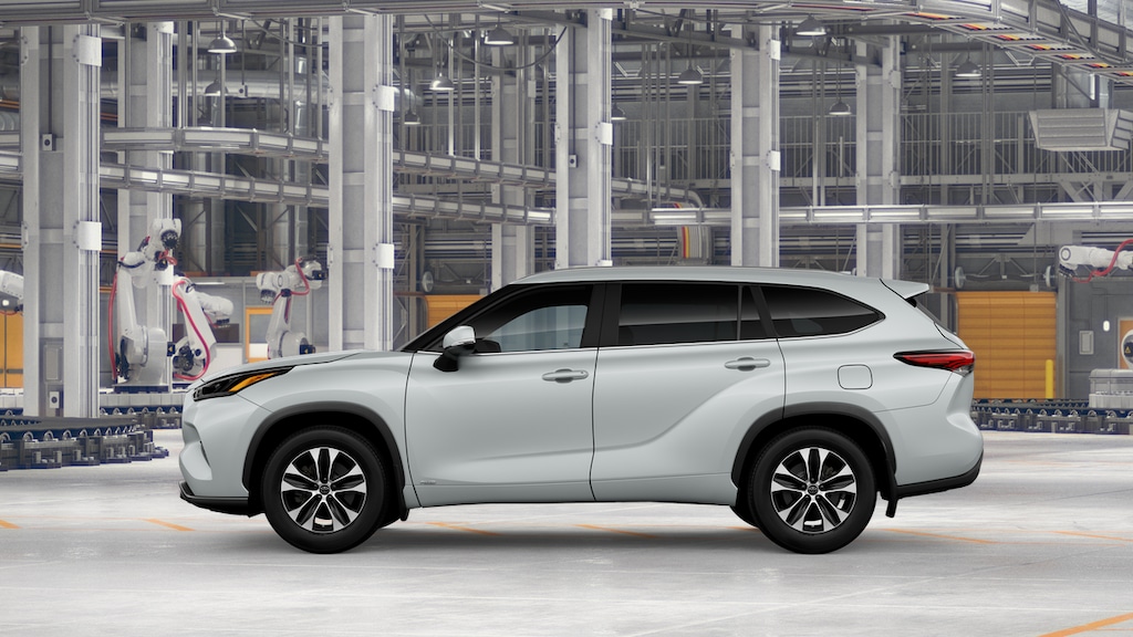 New 2026 Toyota Highlander Hybrid XLE SUV