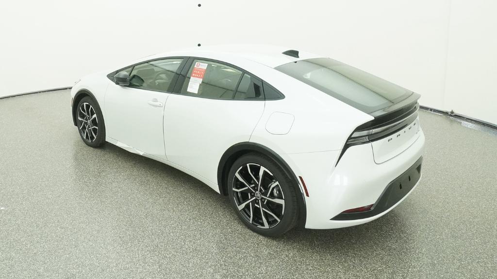 2026 Toyota Prius Plug-in Hybrid XSE photo 4