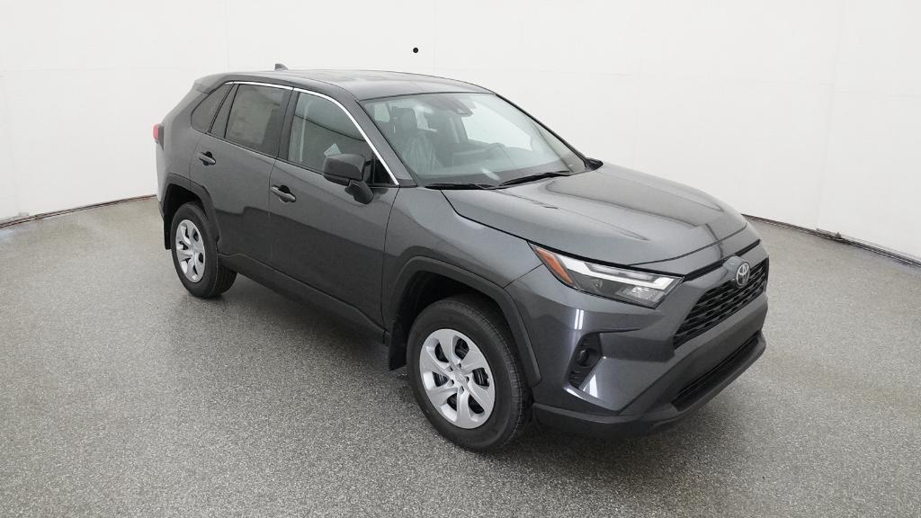 2025 Toyota RAV4 LE photo 4