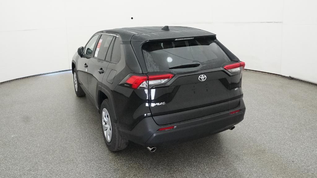 2025 Toyota RAV4 LE photo 4