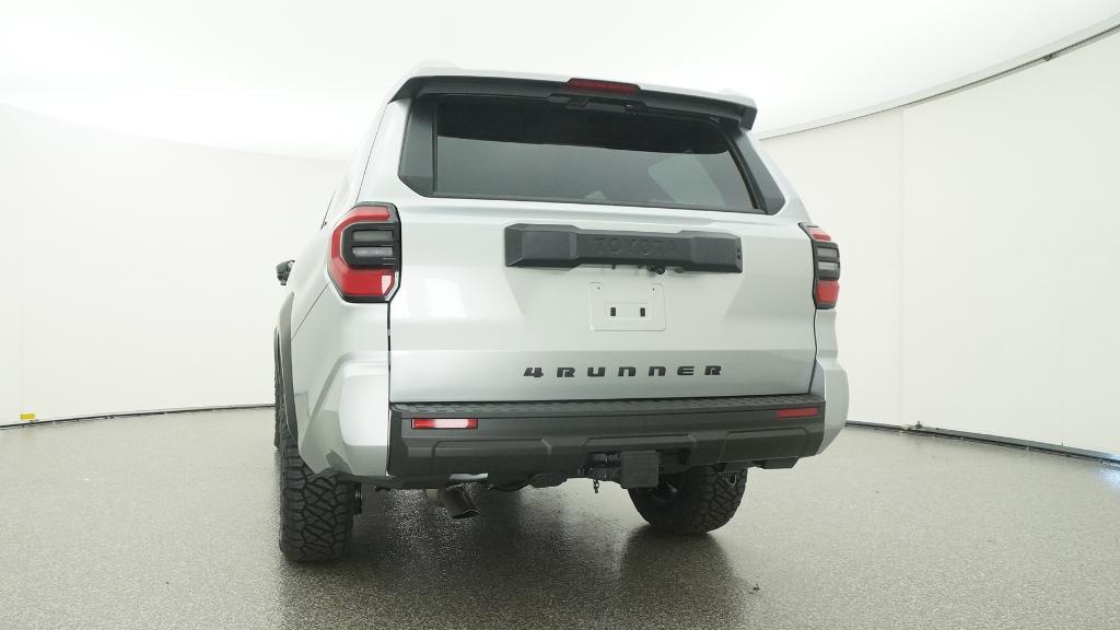 2025 Toyota 4Runner SR5 photo 4