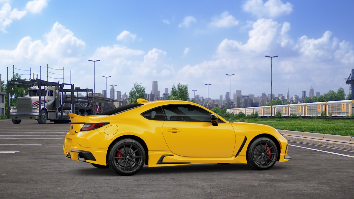 2026 Toyota GR86 Yuzu Edition - Photo 18