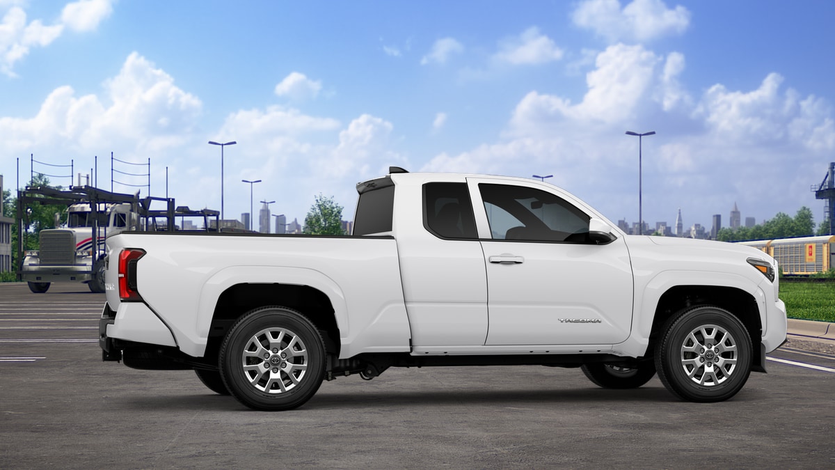 2026 Toyota Tacoma SR5 - Photo 12