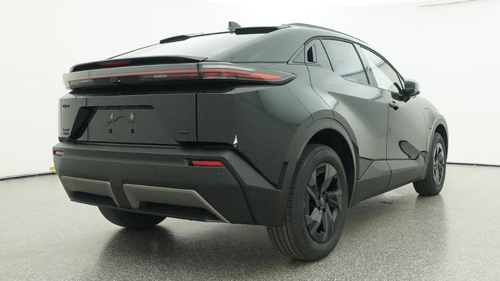 2026 Toyota C-HR SE - Photo 38