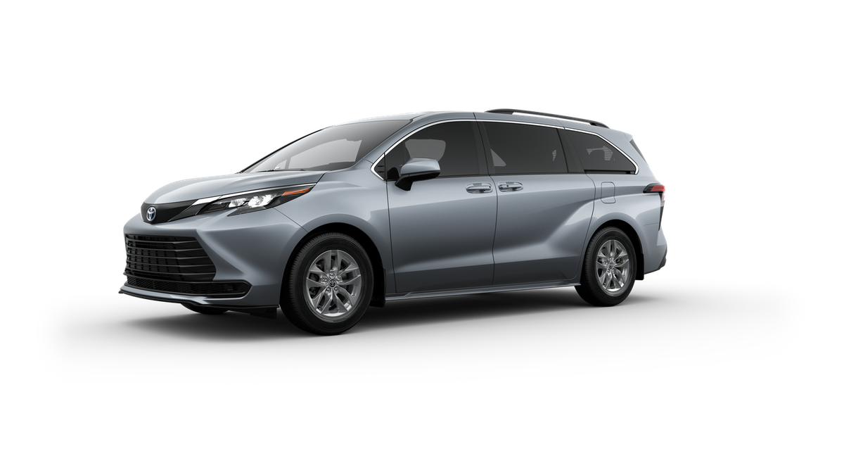 2025 Toyota Sienna LE photo 3
