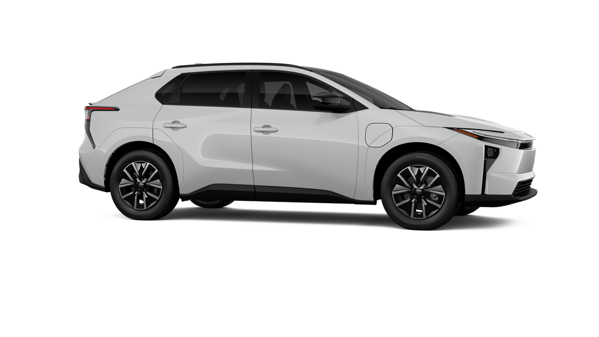 2026 Toyota bZ XLE - Photo 37