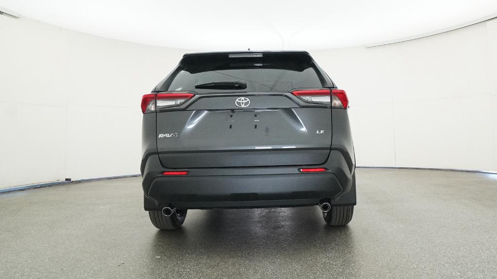 2025 Toyota RAV4 LE photo 4