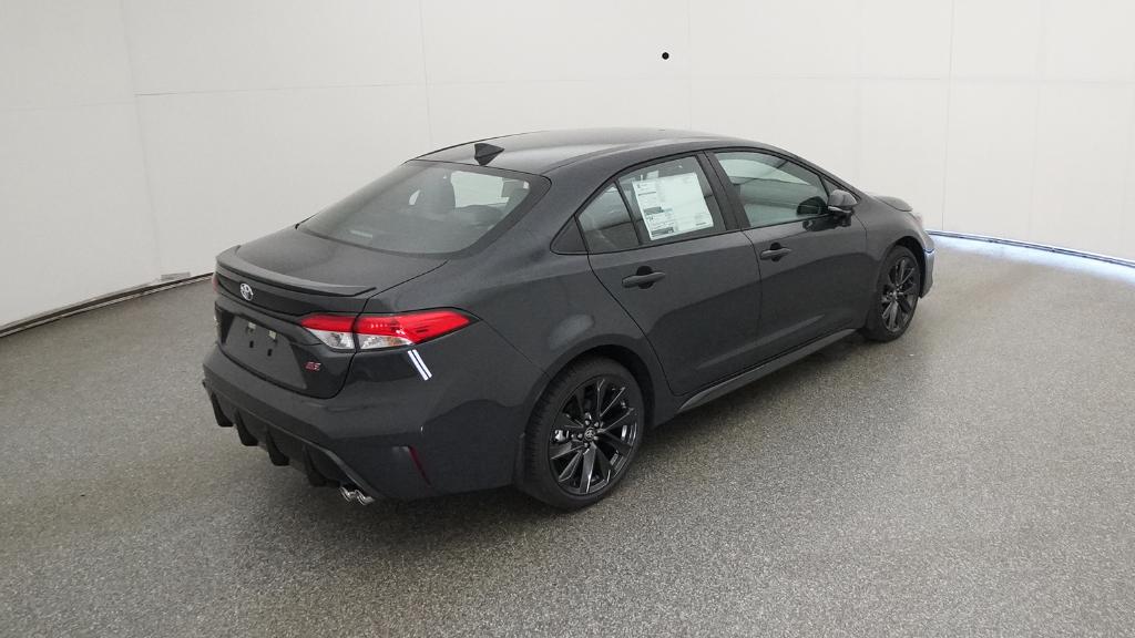 2026 Toyota Corolla SE photo 2