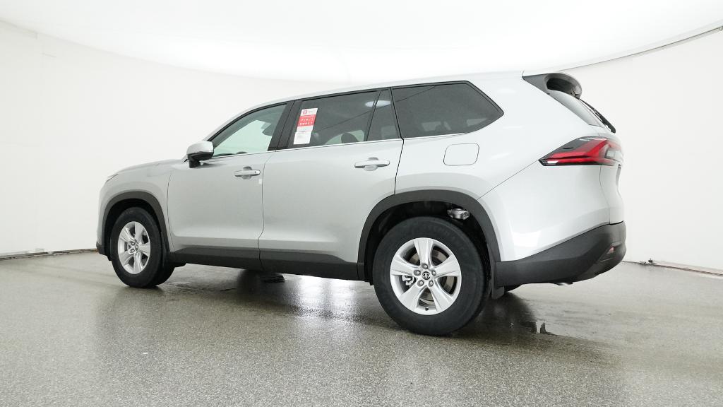 2026 Toyota Grand Highlander Limited photo 3