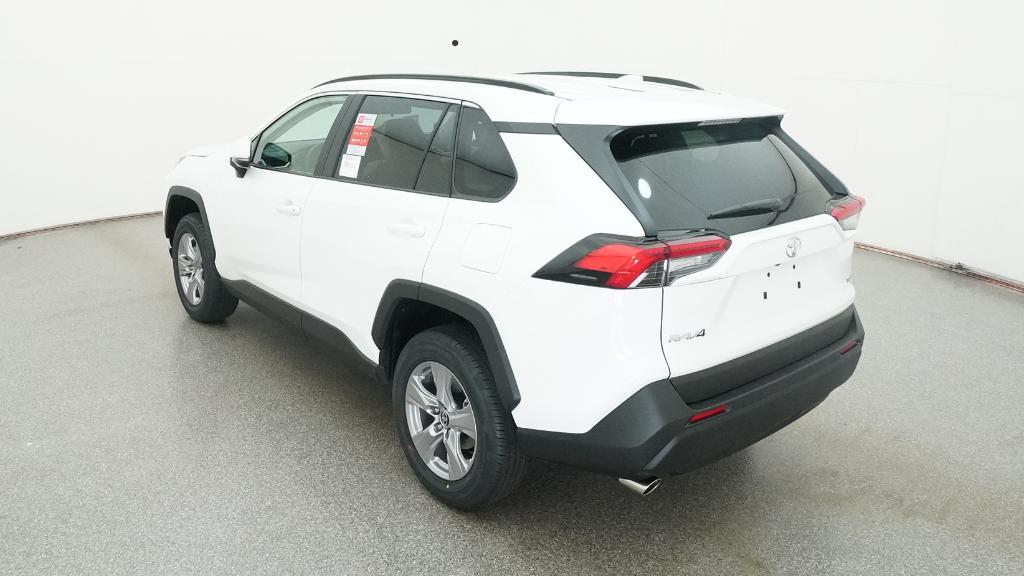 2025 Toyota RAV4 XLE photo 3