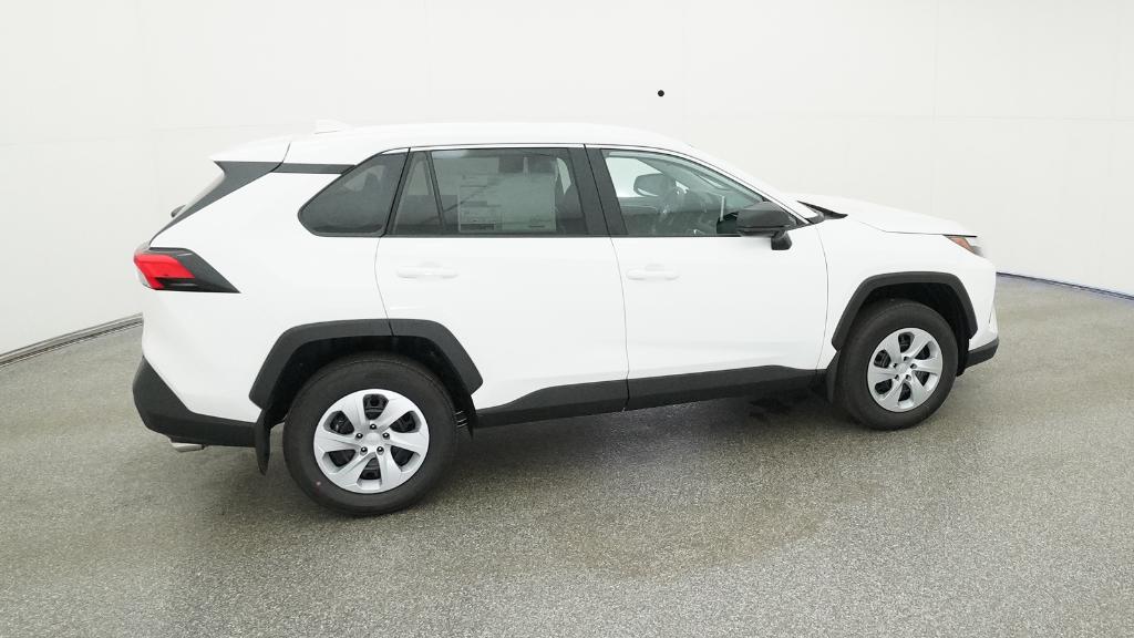 2025 Toyota RAV4 LE photo 4