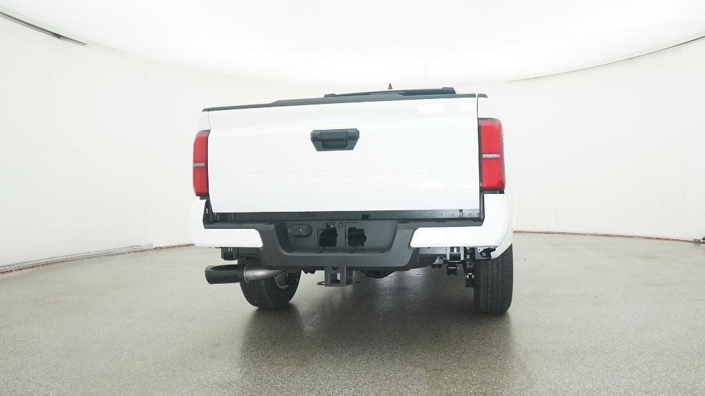 2025 Toyota Tacoma SR5 photo 13