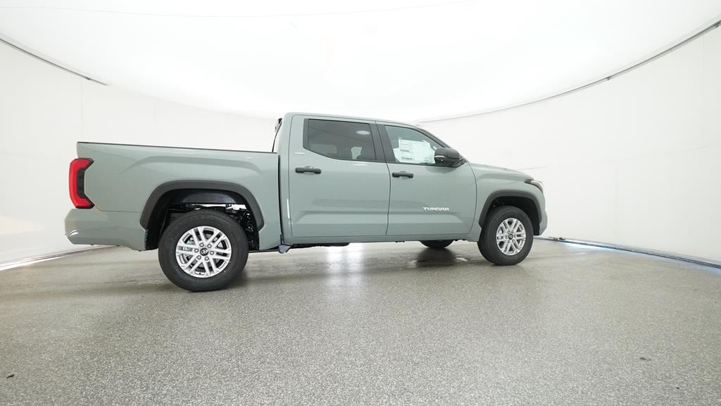 2025 Toyota Tundra SR5 - Photo 4