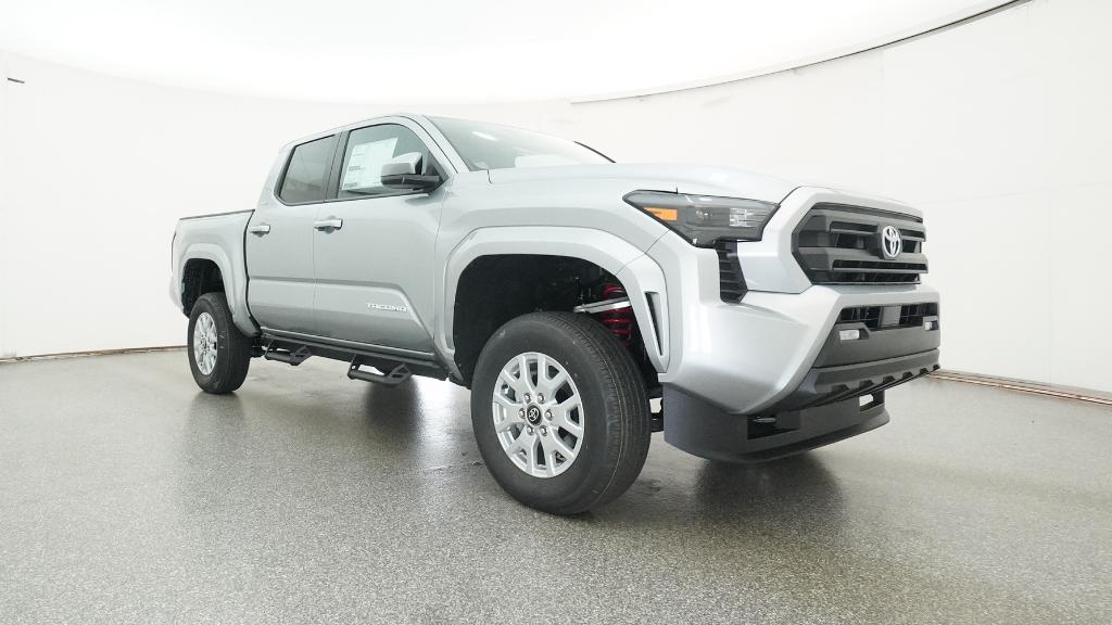 2026 Toyota Tacoma SR5 - Photo 13