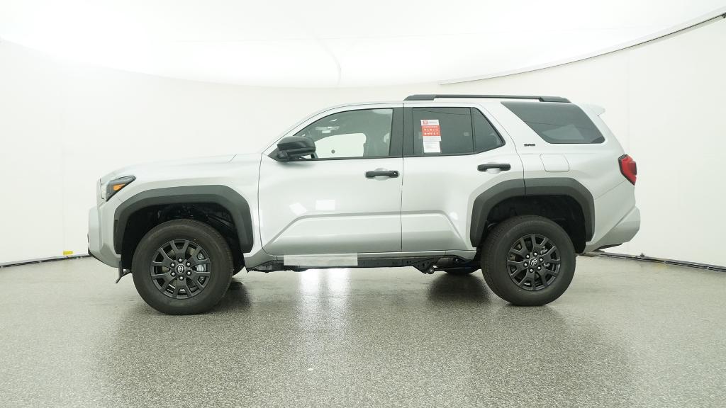 2025 Toyota 4Runner SR5 photo 4