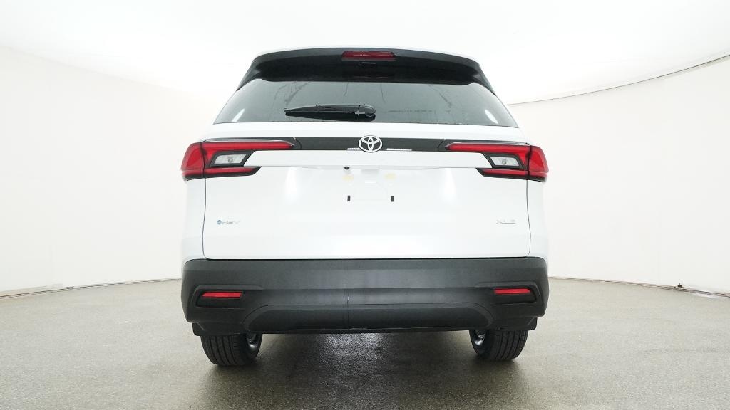 New 2026 Toyota Grand Highlander Hybrid XLE SUV