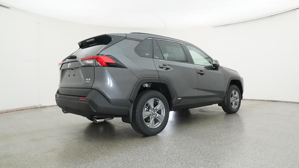 2025 Toyota RAV4 Hybrid XLE photo 3