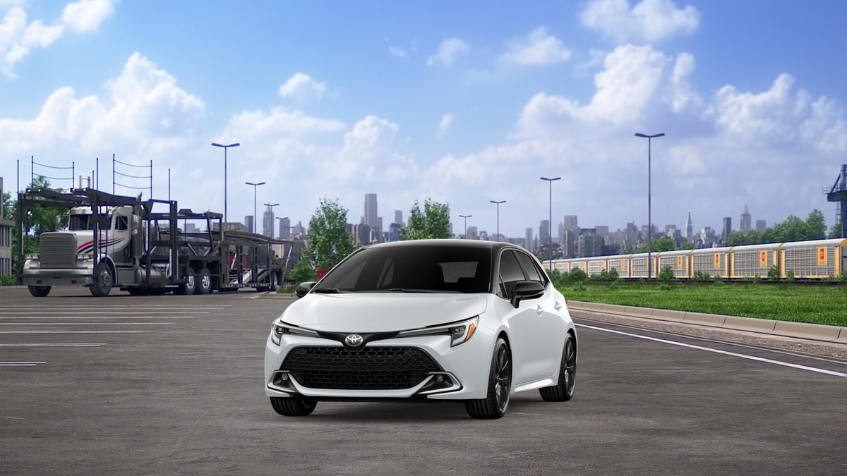 2027 Toyota Corolla Hatchback XSE - Photo 18