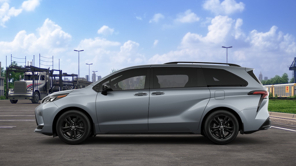 New 2025 Toyota Sienna XSE 7 PASSENGER