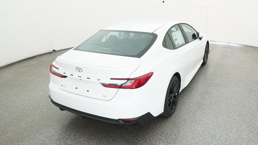 2026 Toyota Camry SE photo 4