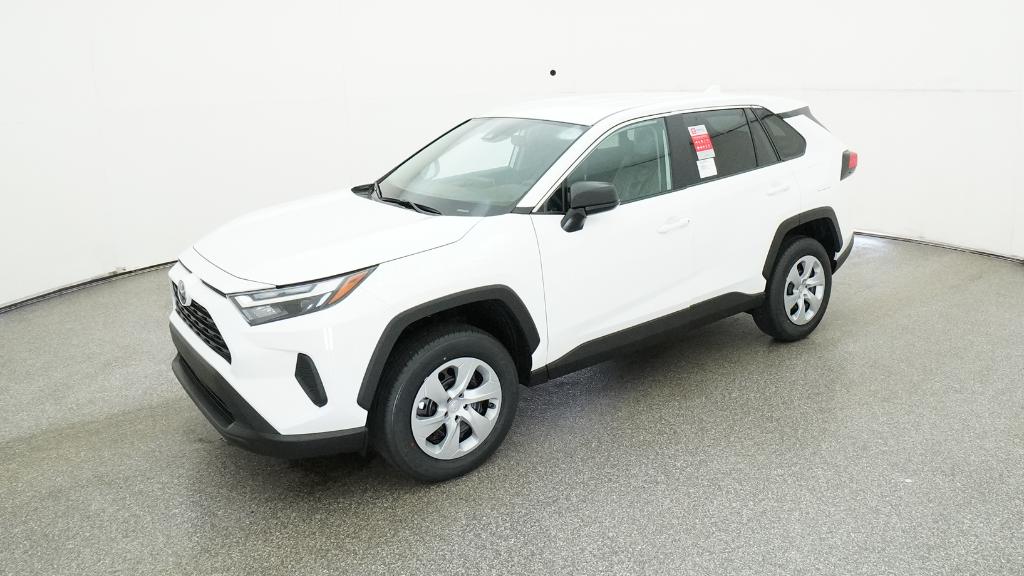 2025 Toyota RAV4 LE's photo
