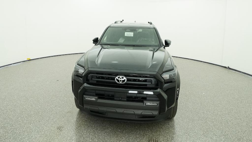 2025 Toyota 4Runner SR5 photo 4