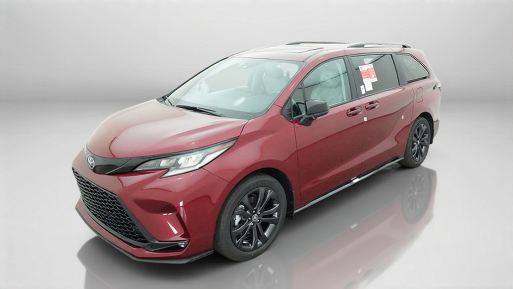 2026 Toyota Sienna XSE Van Passenger Van