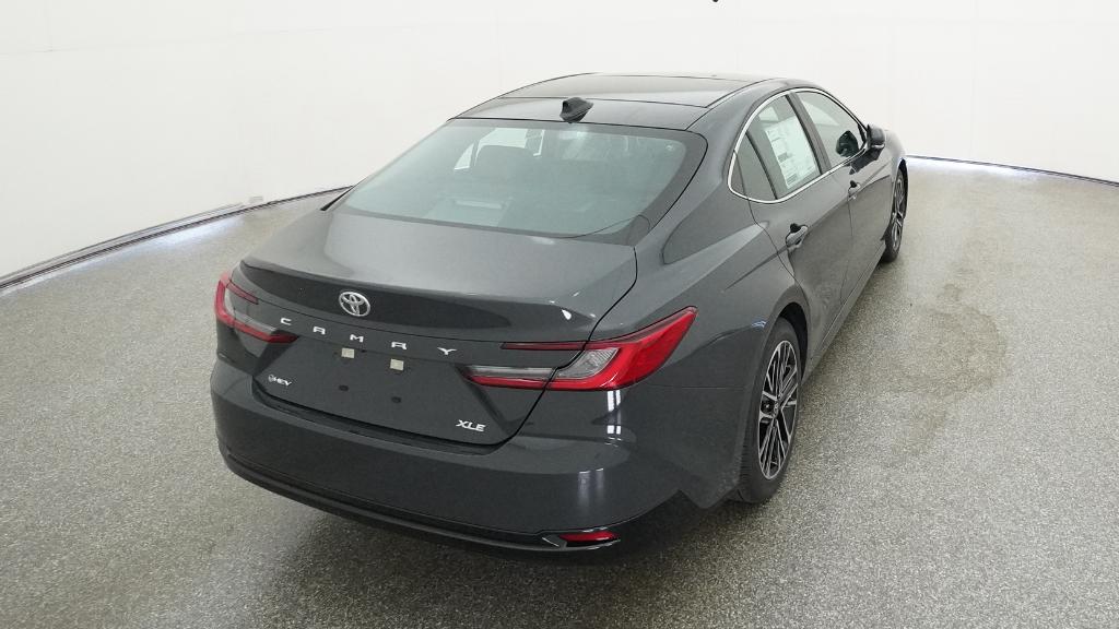 2026 Toyota Camry XLE photo 4