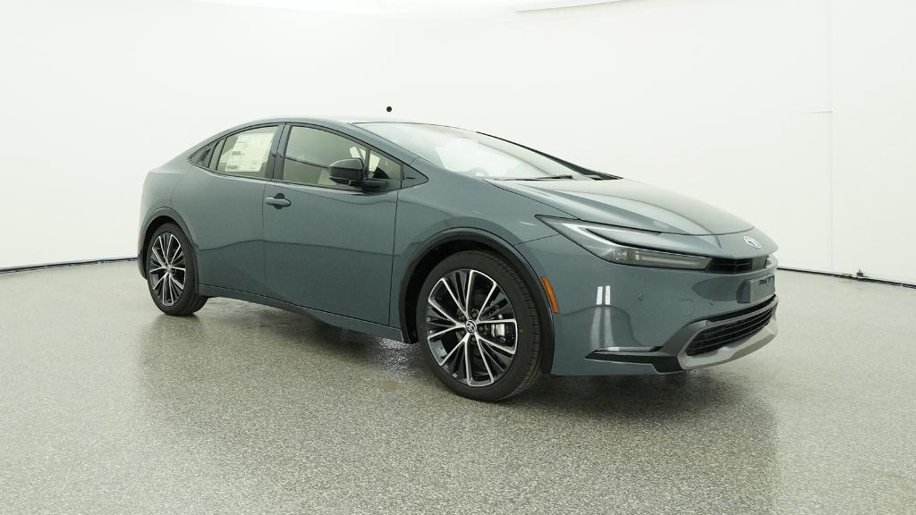 2026 Toyota Prius XLE photo 4