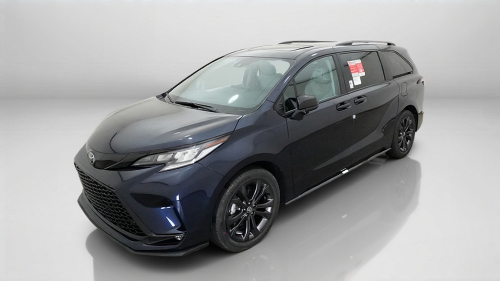 New 2026 Toyota Sienna XSE Van Passenger Van