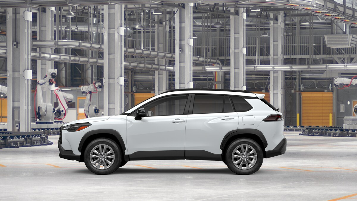 2026 Toyota Corolla Cross LE photo 3
