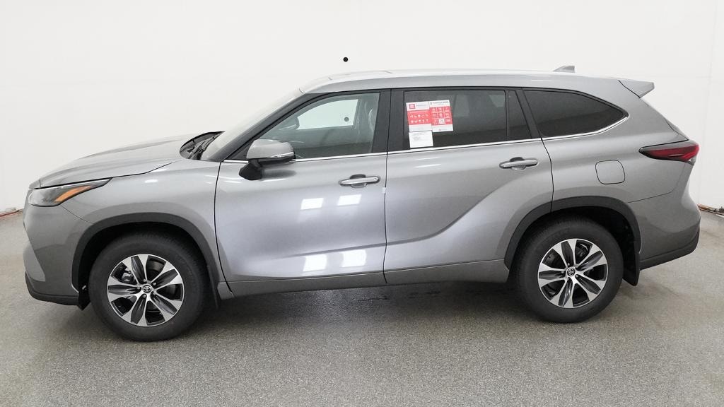 New 2026 Toyota Highlander XLE SUV