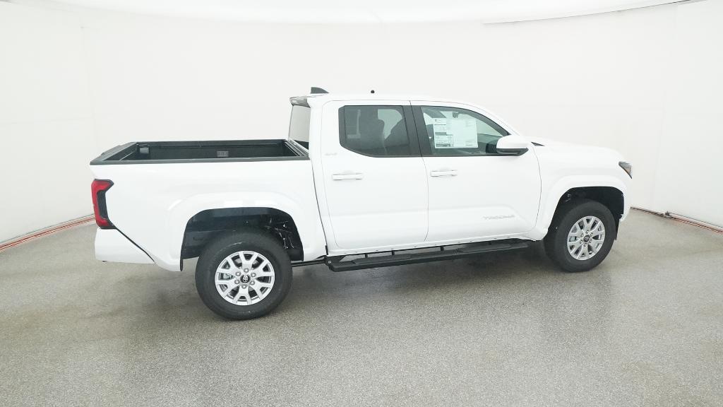 2025 Toyota Tacoma SR5 photo 22