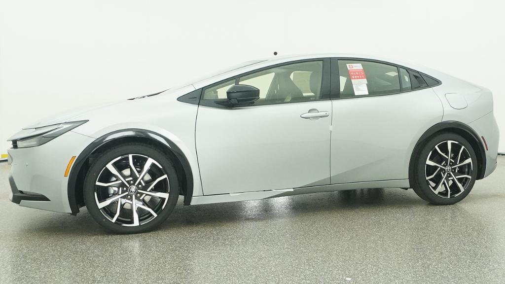 2026 Toyota Prius Plug-in Hybrid XSE - Photo 24
