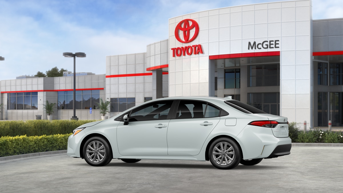 2026 Toyota Corolla XLE - Photo 25