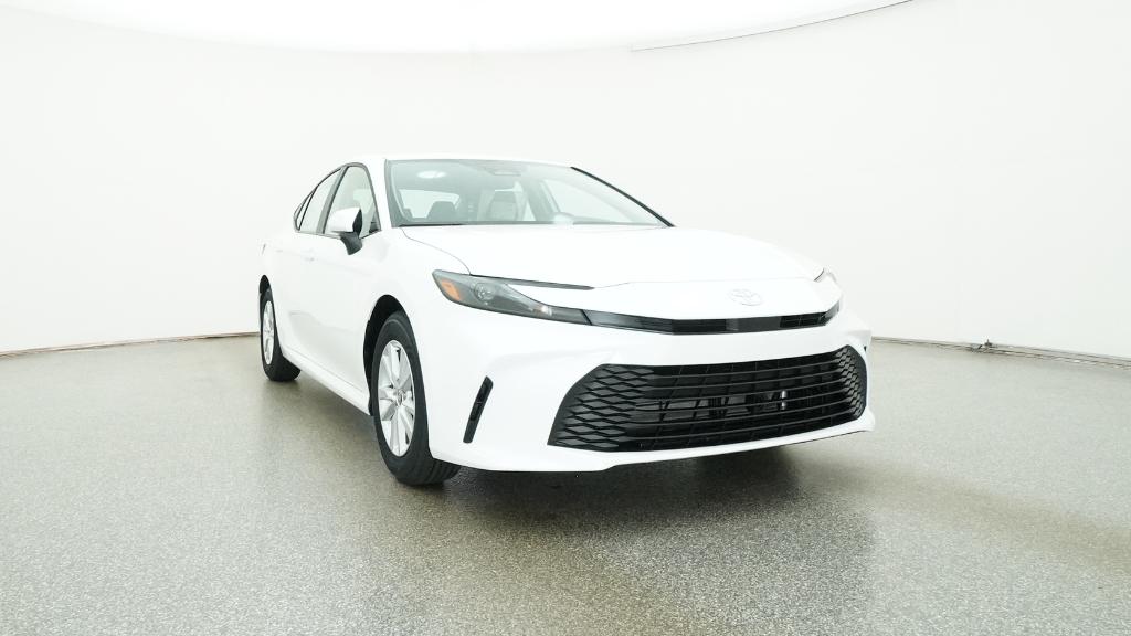 2026 Toyota Camry LE photo 4